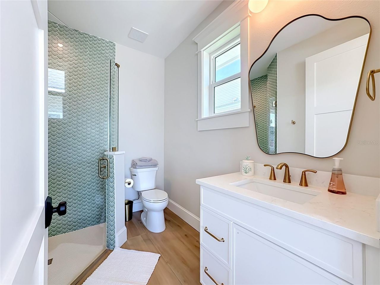 2918 Gulf Drive, Bradenton Beach, FL 34217 Photo