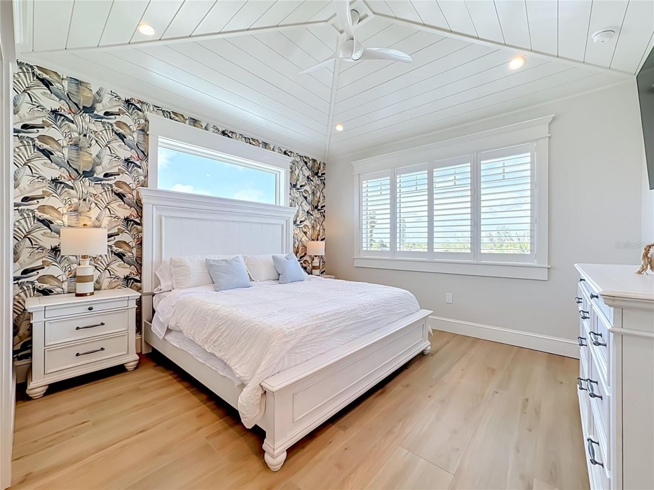 2918 Gulf Drive, Bradenton Beach, FL 34217 Photo