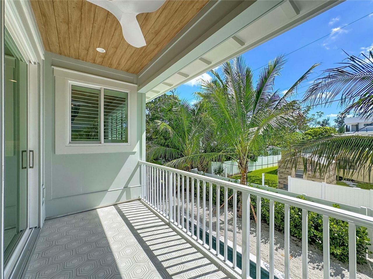 2918 Gulf Drive, Bradenton Beach, FL 34217 Photo