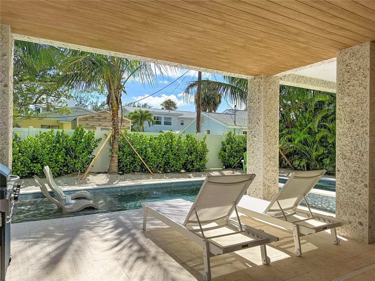2918 Gulf Drive, Bradenton Beach, FL 34217 Photo