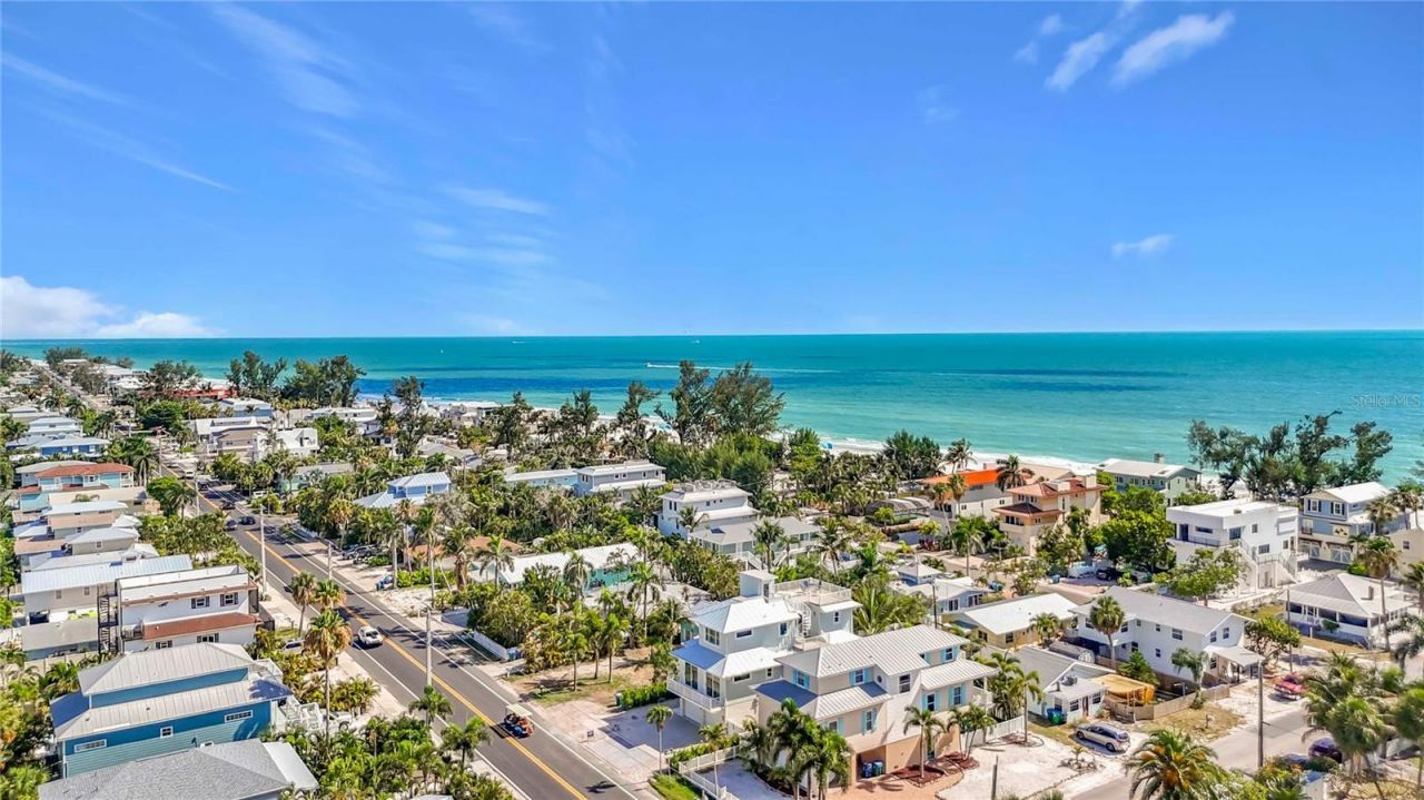 2918 Gulf Drive, Bradenton Beach, FL 34217 Photo