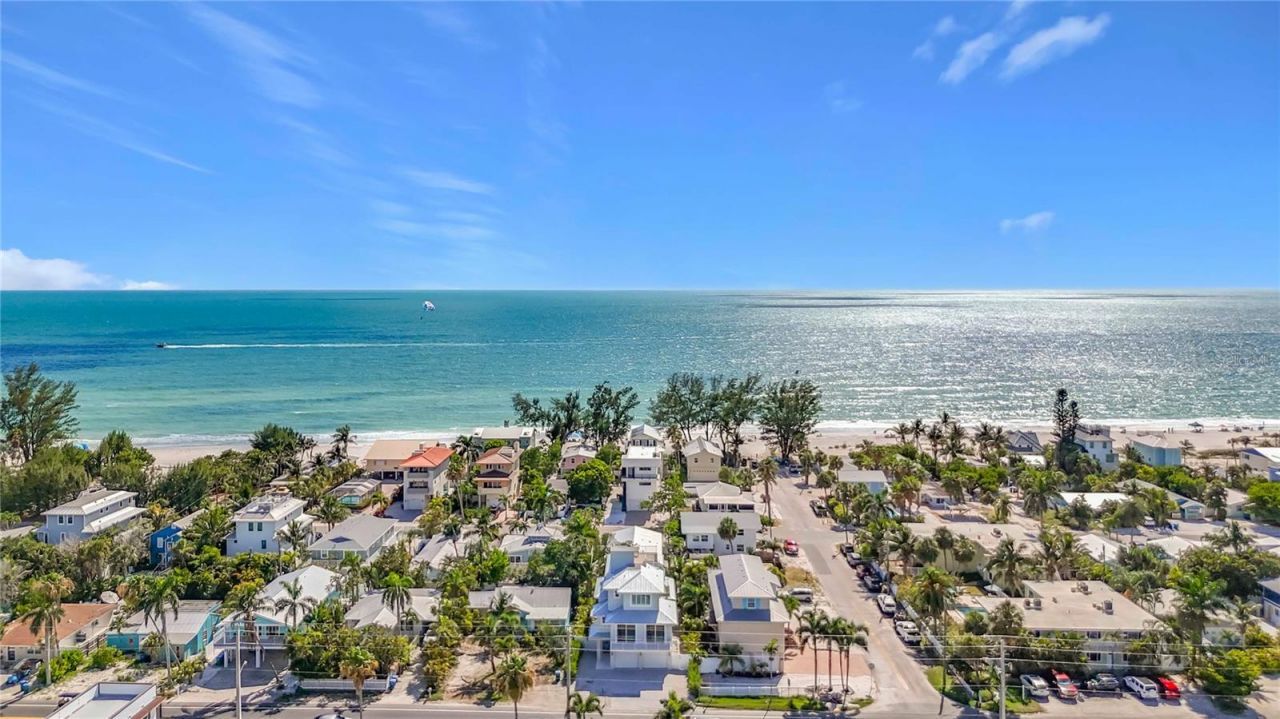 2918 Gulf Drive, Bradenton Beach, FL 34217 Photo