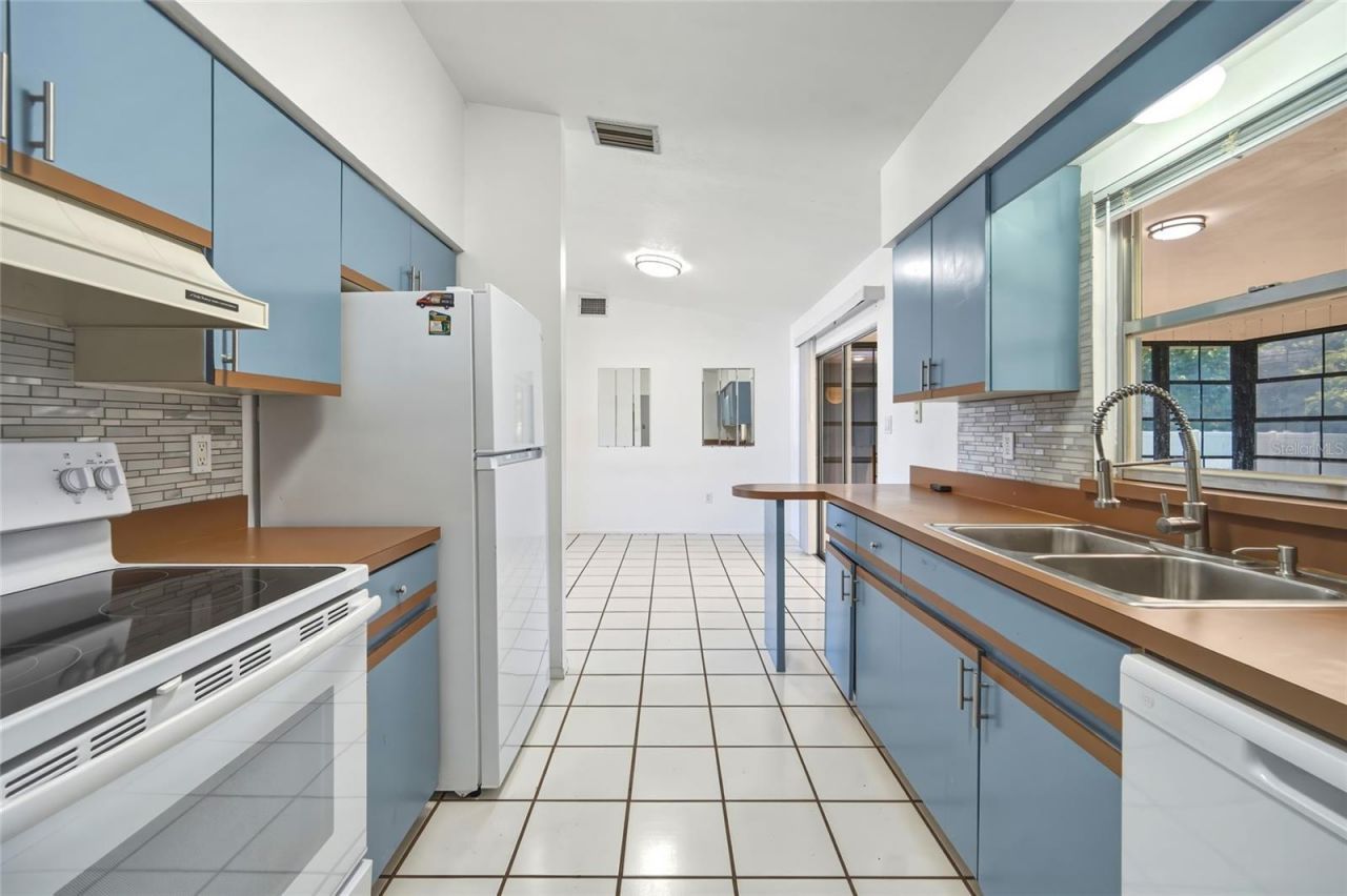 1326 Birchcrest Boulevard , Port Charlotte, FL 33952 Photo
