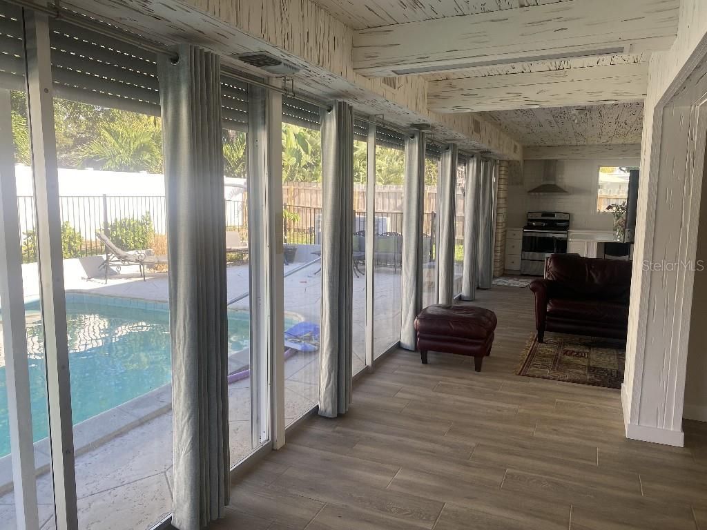 307 Orangewood Lane , Largo, FL 33770 Photo