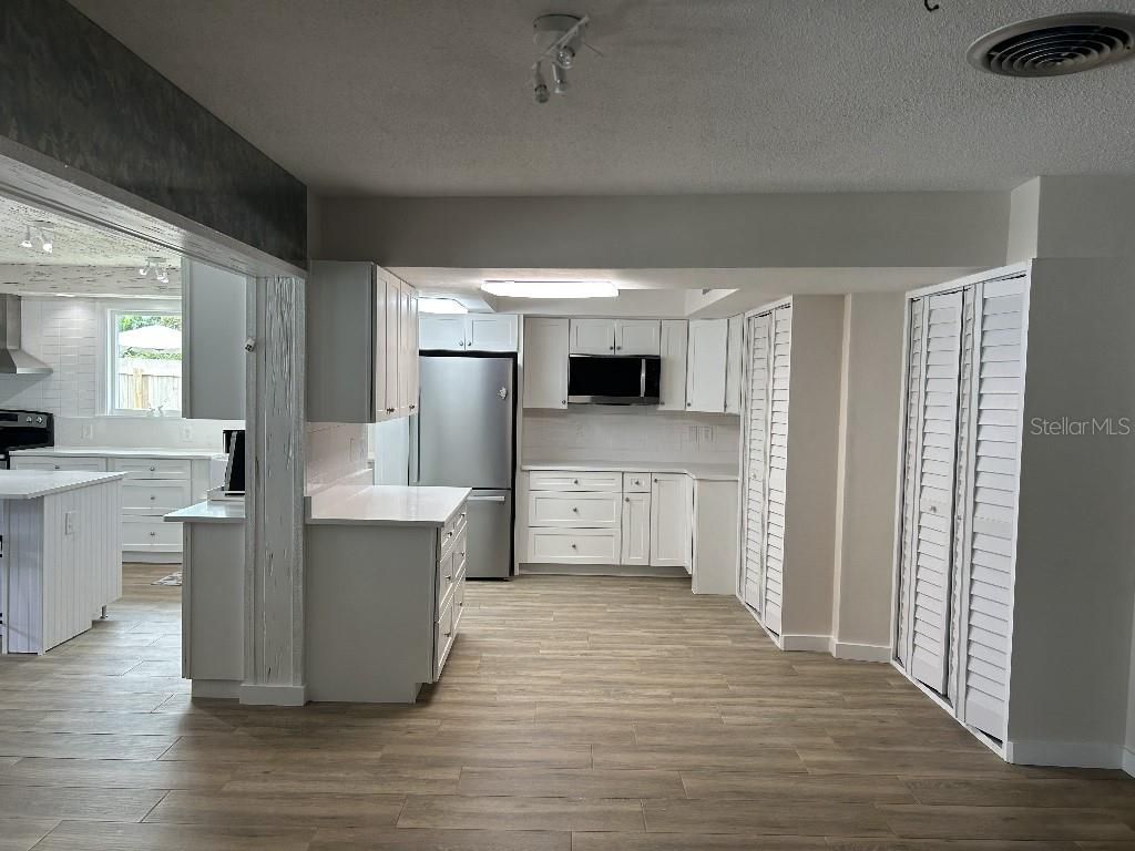 307 Orangewood Lane , Largo, FL 33770 Photo