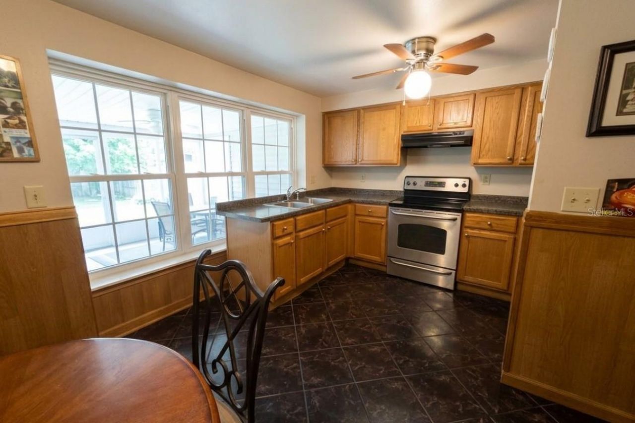 1515 Maple Drive , Fort Myers, FL 33907 Photo