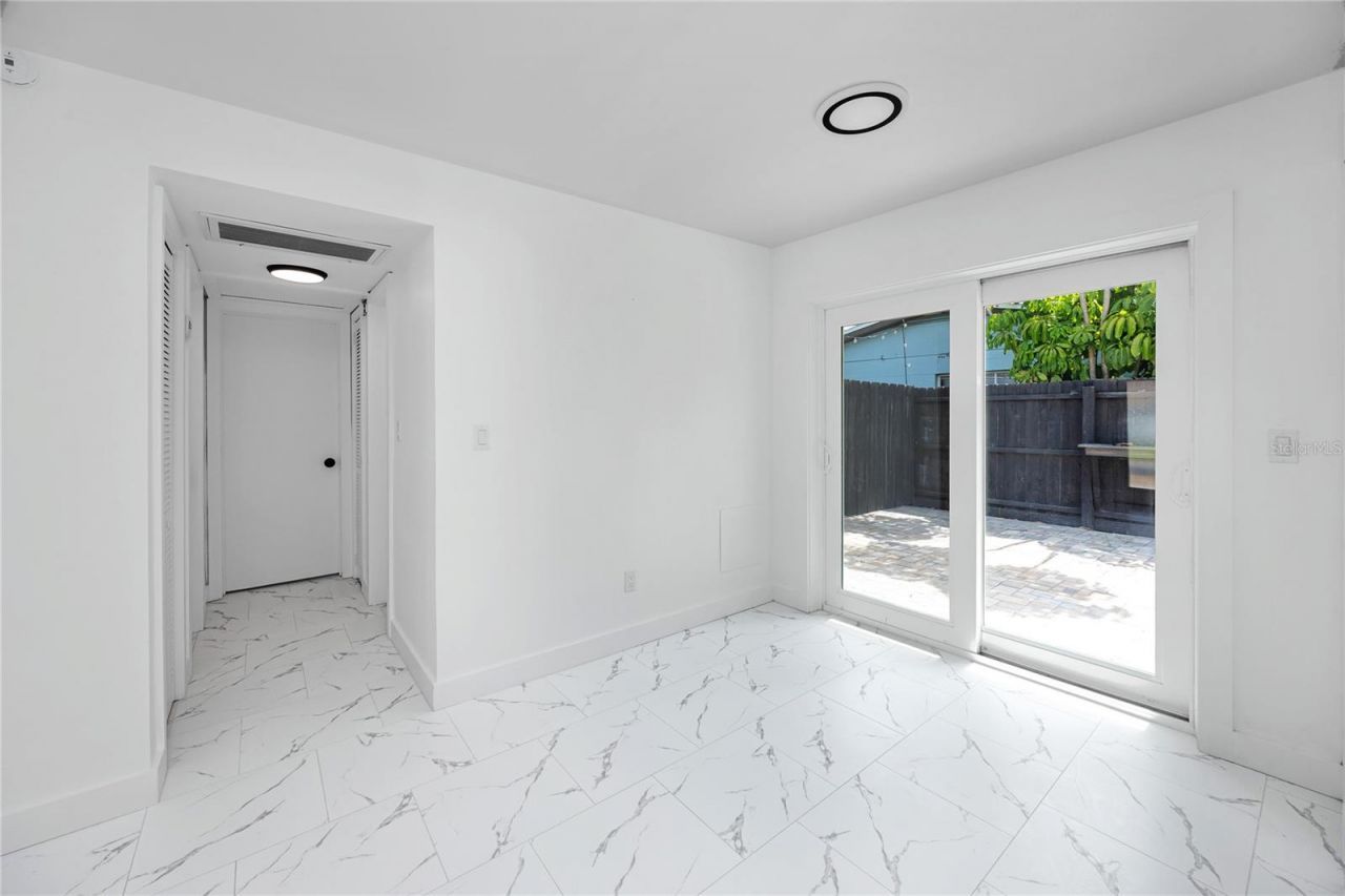 4095 Locust Street Ne, Saint Petersburg, FL 33703 Photo