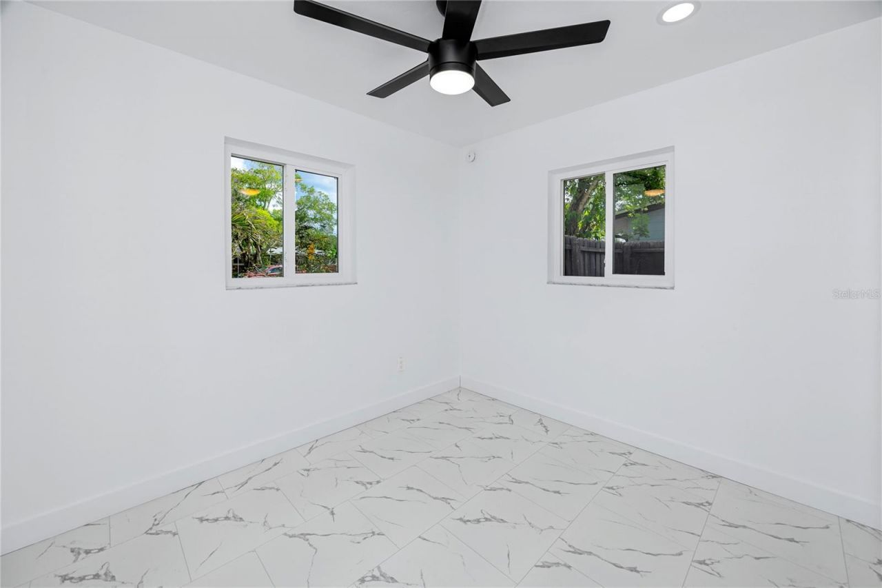 4095 Locust Street Ne, Saint Petersburg, FL 33703 Photo