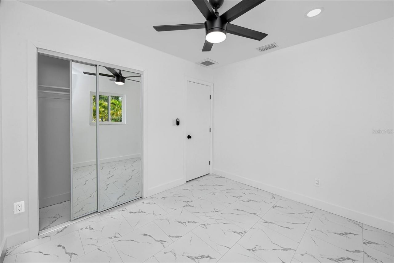 4095 Locust Street Ne, Saint Petersburg, FL 33703 Photo