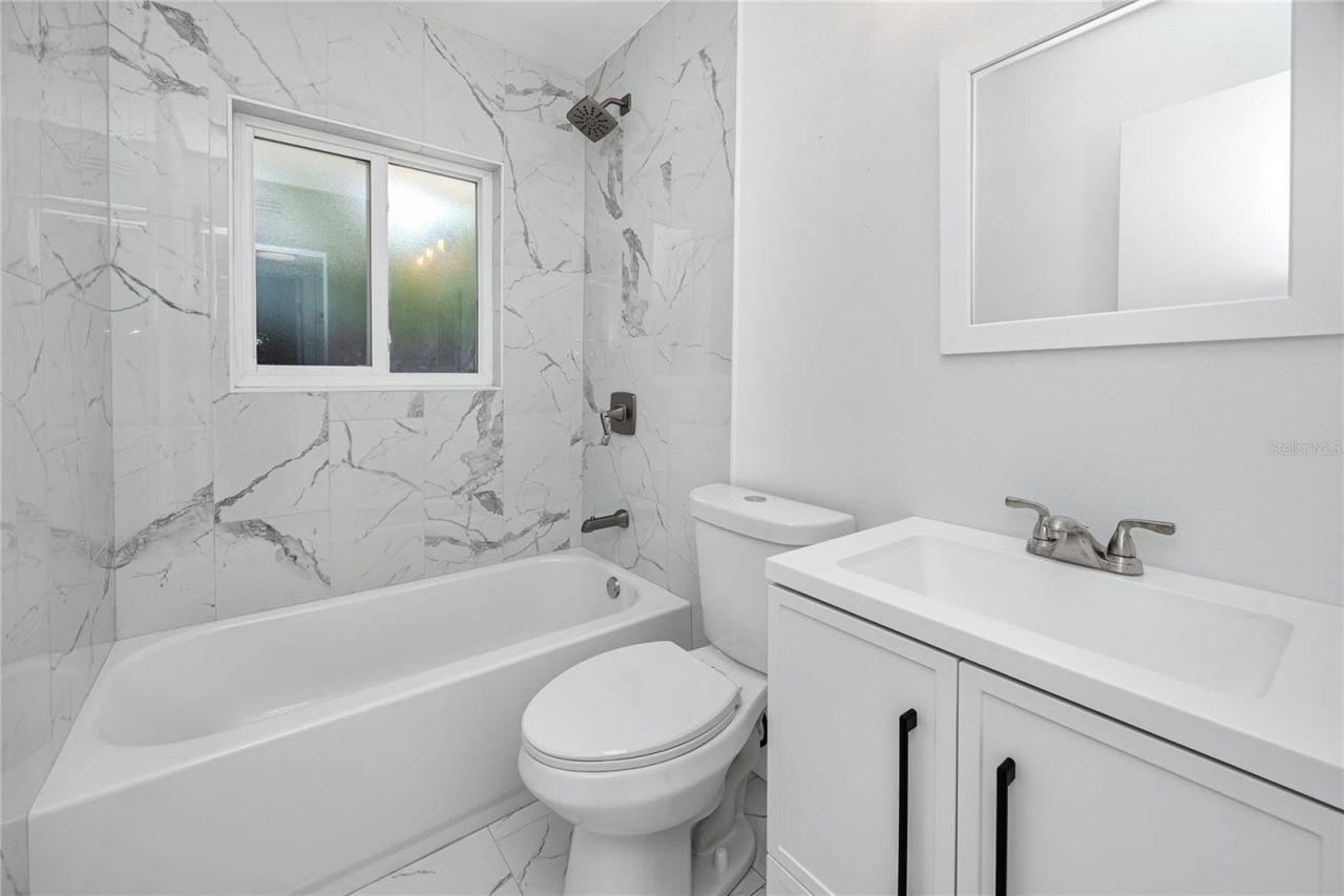 4095 Locust Street Ne, Saint Petersburg, FL 33703 Photo
