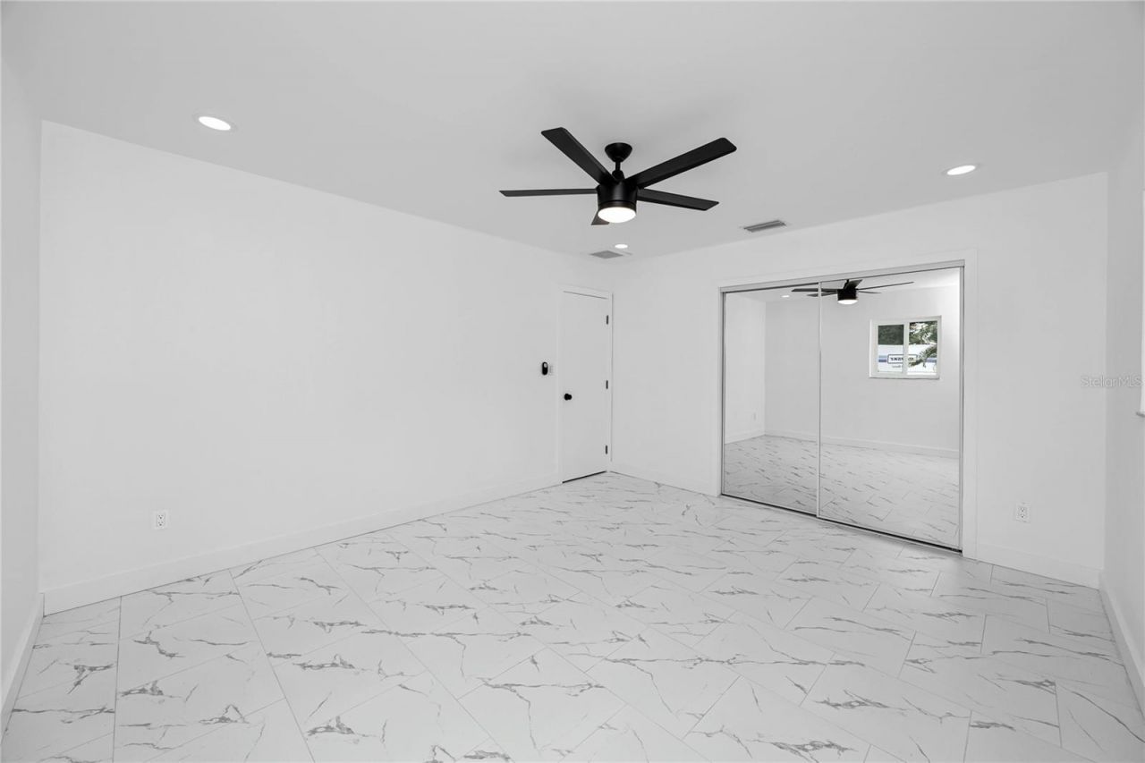 4095 Locust Street Ne, Saint Petersburg, FL 33703 Photo