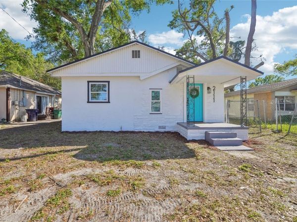2111 E ELLICOTT STREET , TAMPA, FL 33610