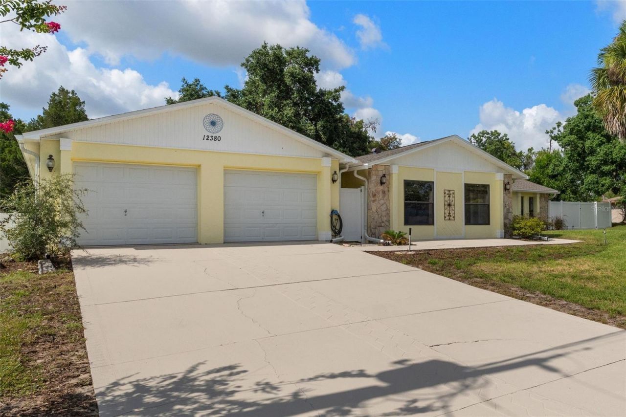 12380 Trout Circle , Spring Hill, FL 34609 Photo