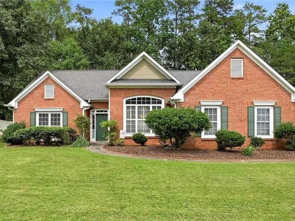 4389 Chatham View Drive, Buford, GA 30518