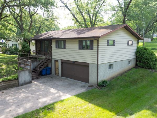 801 N Lime Street , Albany, IL 61230