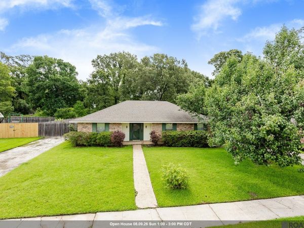 2145 Stonewood Dr, Baton Rouge, LA 70816
