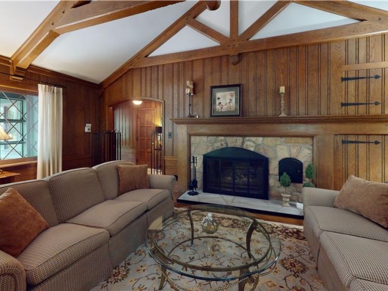 134 N Revere Road, Akron, OH 44333 Photo 7