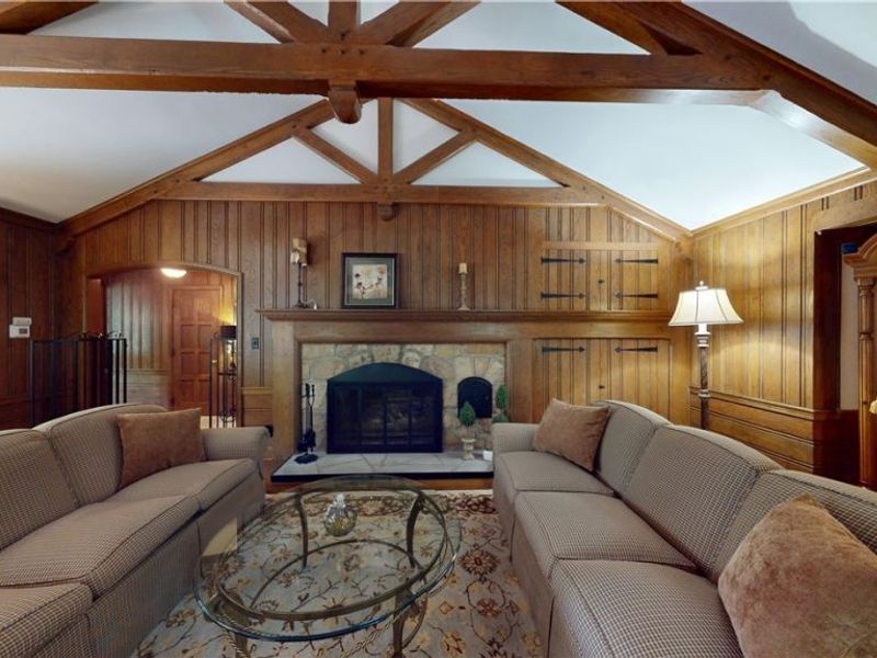 134 N Revere Road, Akron, OH 44333 Photo 8