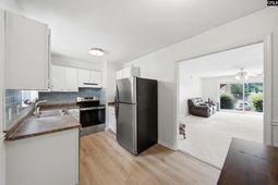 5516 Lakeshore Drive photo 4