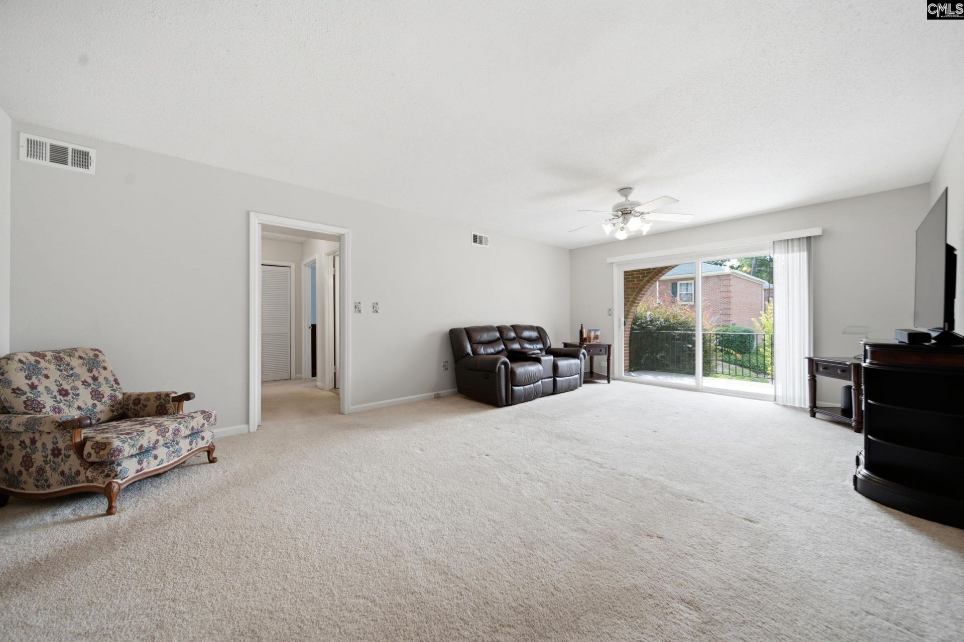 5516 Lakeshore Drive Photo 5