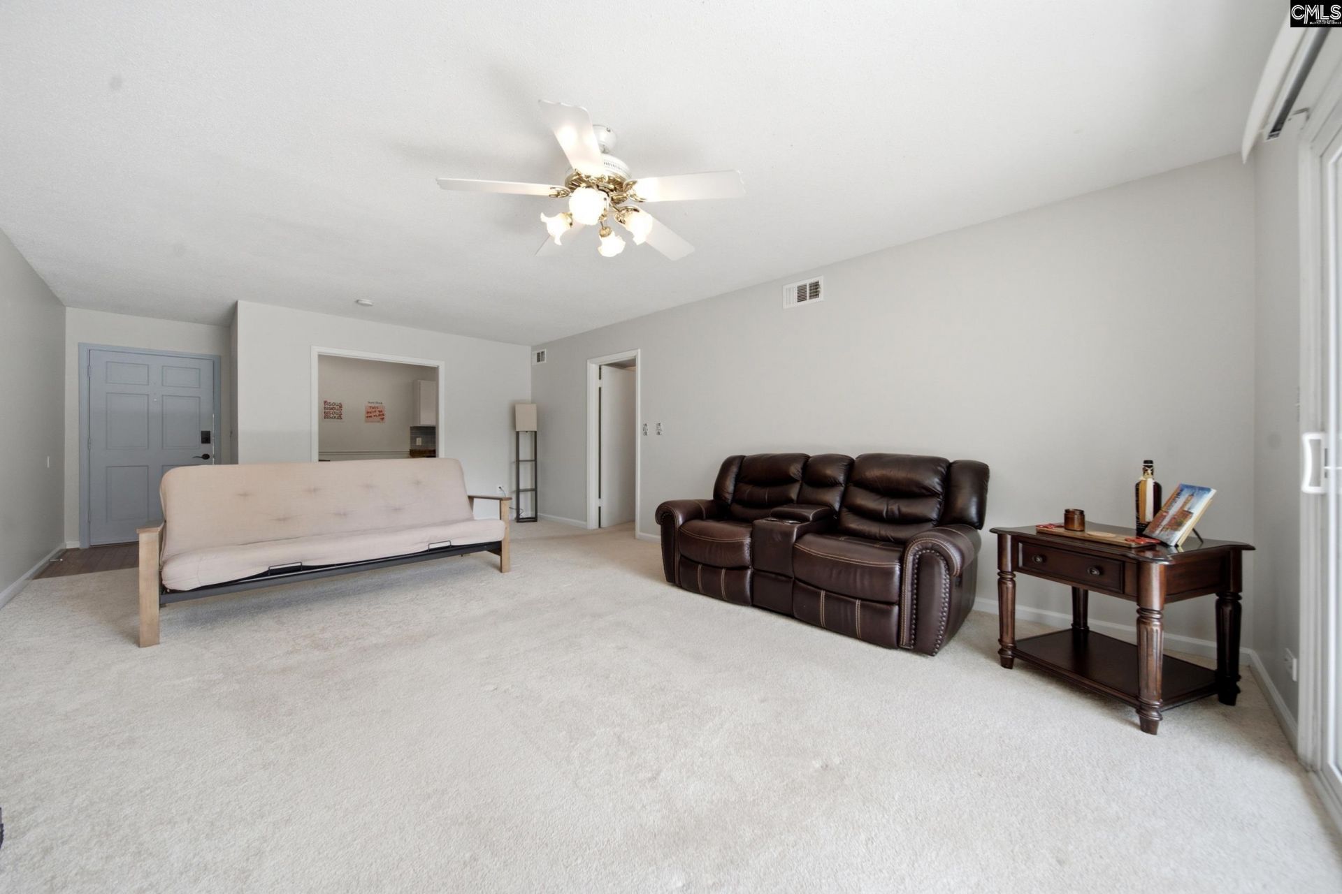5516 Lakeshore Drive Photo 6
