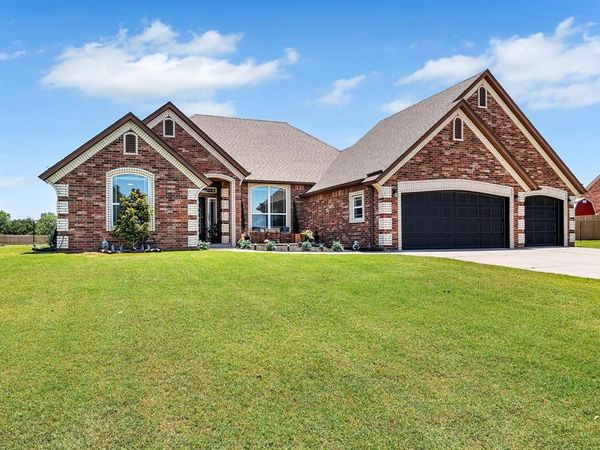 1389 County Street 2989 , Blanchard, OK 73010