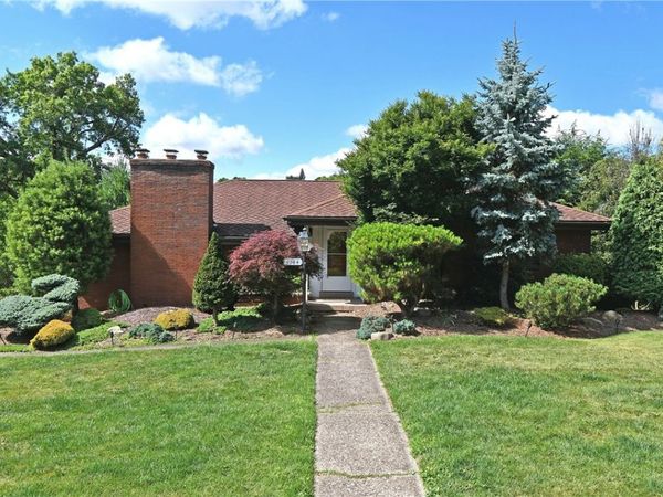 4944 Plymouth Rd , Pittsburgh, PA 15227