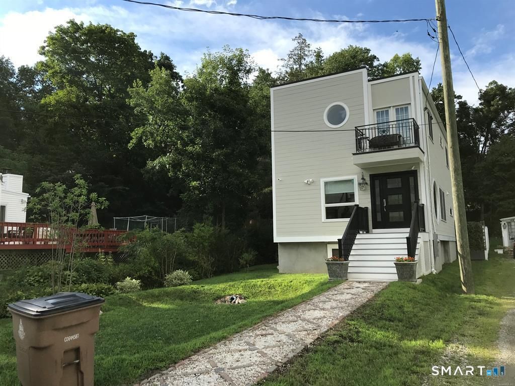 139 Mulberry, Stamford, CT 06907 Main Photo