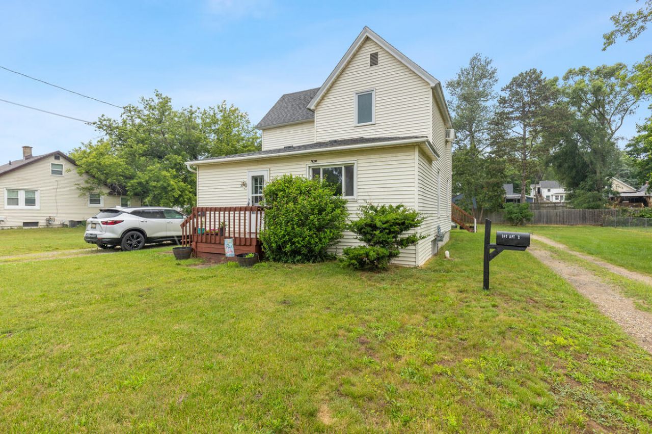 347 E Gardner Street, Sparta, MI 49345 Main Photo