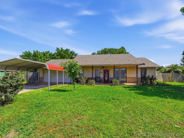 104 Overland Court , Shawnee, OK 74804