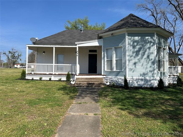 406 Creek Avenue , Fort Gibson, OK 74434
