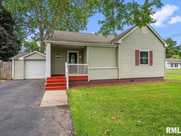330 High School Street, Divernon, IL 62530