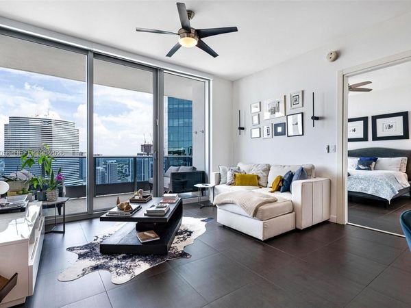 200 Biscayne Boulevard Way , Unit 4812, Miami, FL 33131