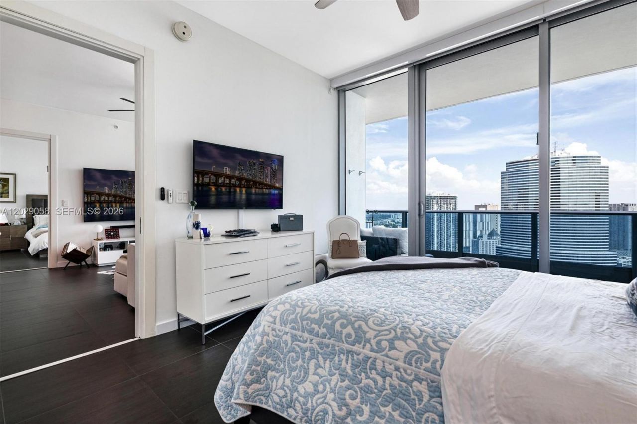 200 Biscayne Boulevard Way , Unit 4812, Miami, FL 33131 Photo