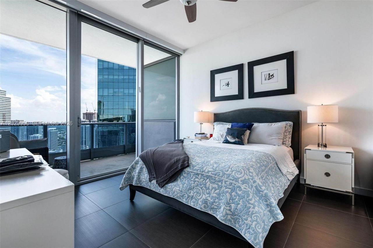 200 Biscayne Boulevard Way , Unit 4812, Miami, FL 33131 Photo