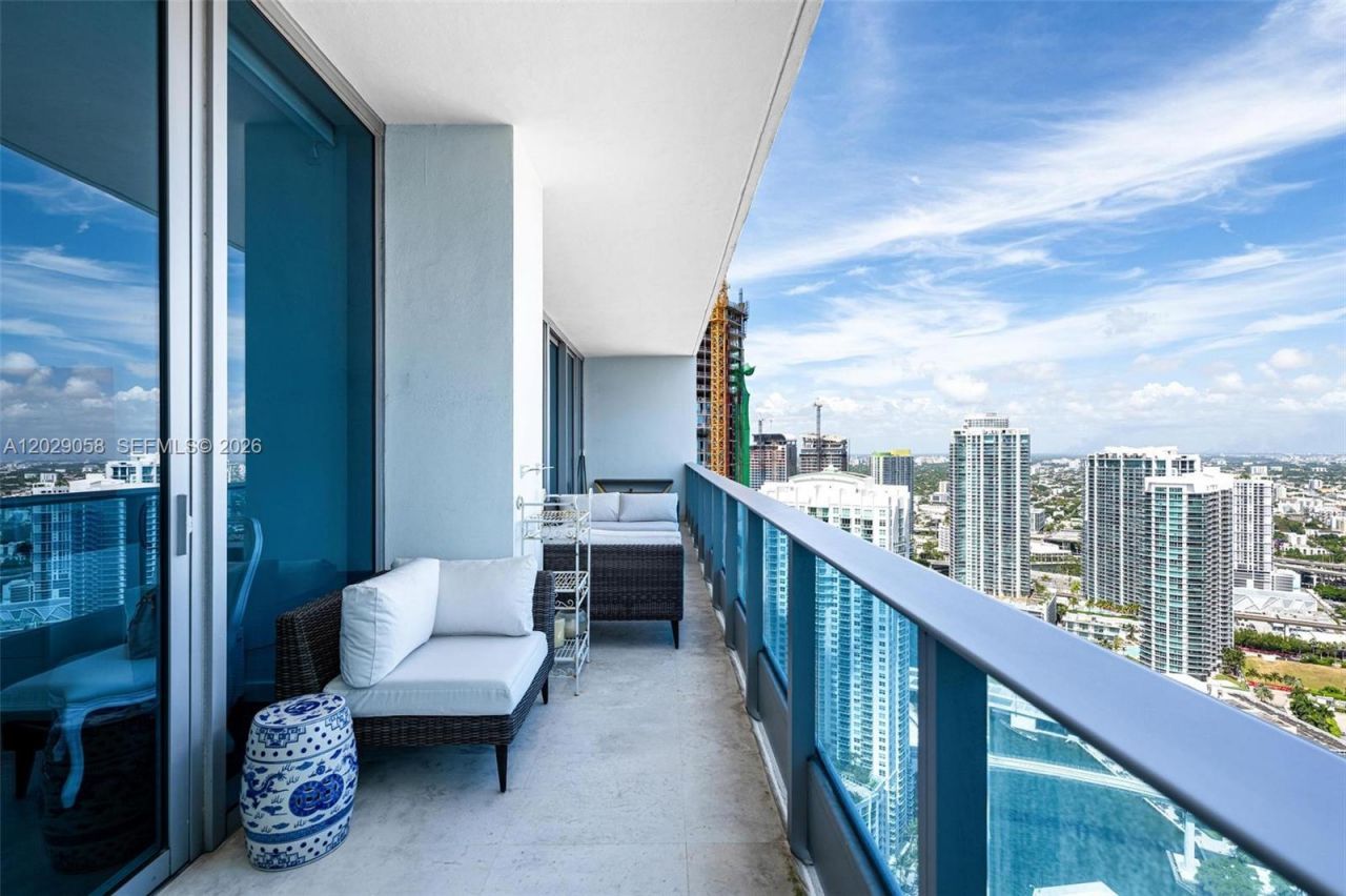 200 Biscayne Boulevard Way , Unit 4812, Miami, FL 33131 Photo