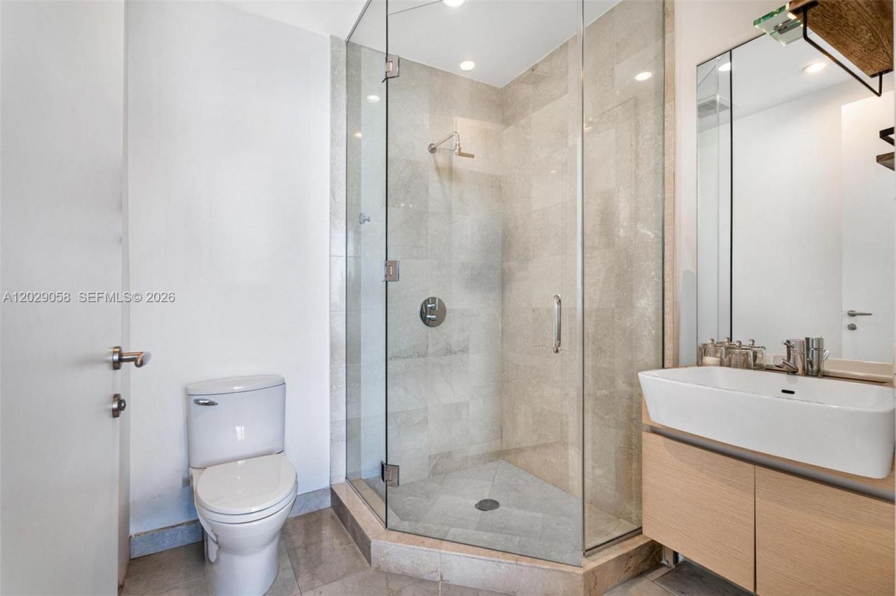 200 Biscayne Boulevard Way , Unit 4812, Miami, FL 33131 Photo
