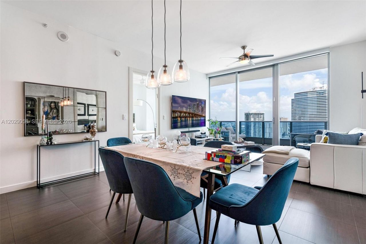 200 Biscayne Boulevard Way , Unit 4812, Miami, FL 33131 Photo