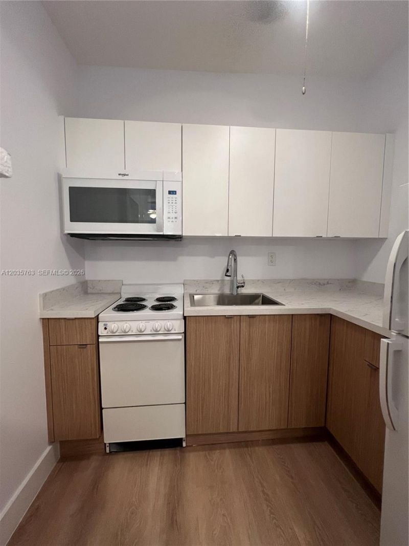 1610 Salzedo St , Unit 5, Coral Gables, FL 33134 Photo