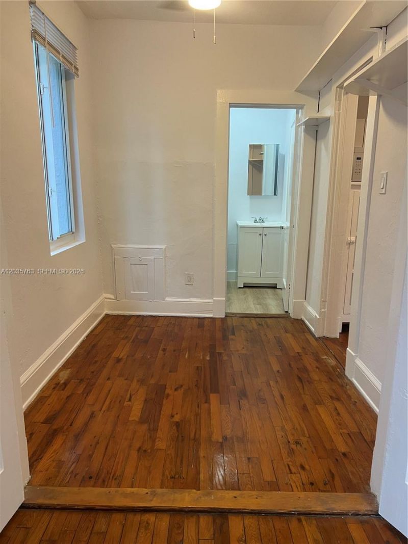 1610 Salzedo St , Unit 5, Coral Gables, FL 33134 Photo