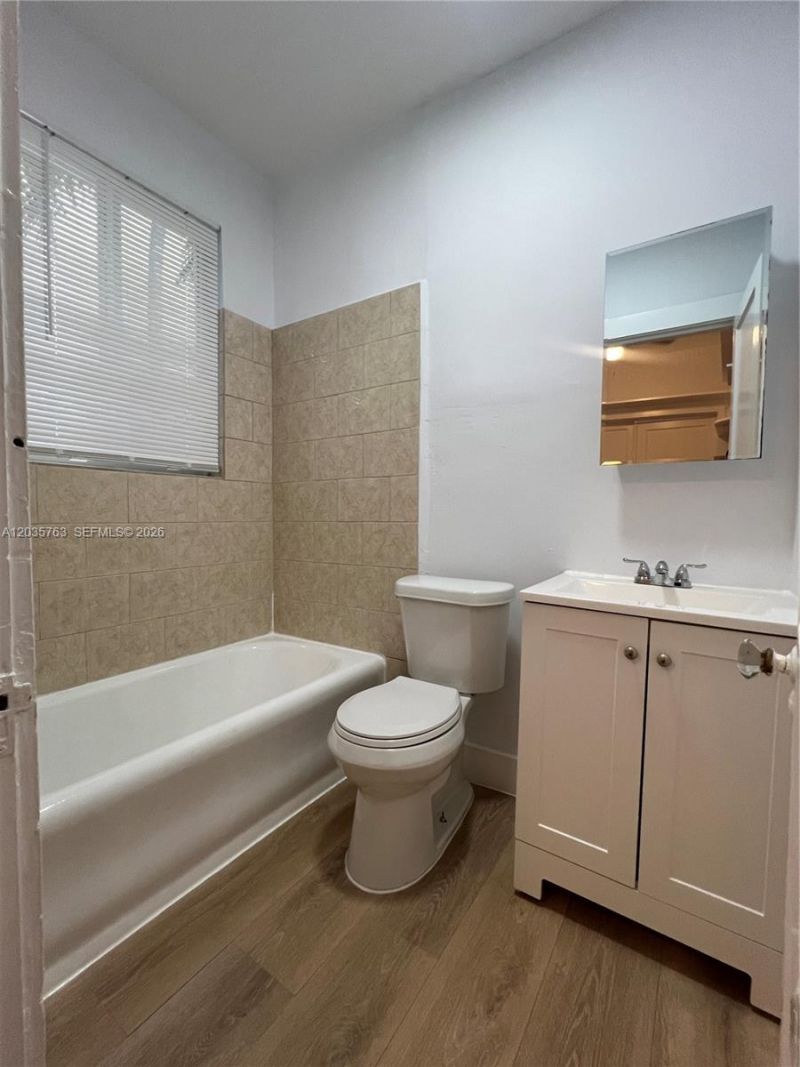 1610 Salzedo St , Unit 5, Coral Gables, FL 33134 Photo
