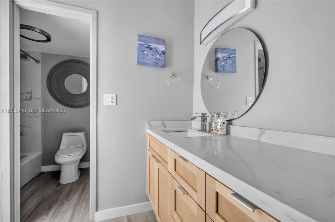 800 West Ave, Unit 533, Miami Beach, FL 33139 Photo