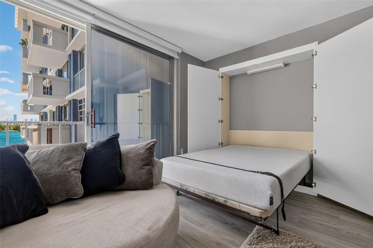 800 West Ave , Unit 533, Miami Beach, FL 33139 Photo