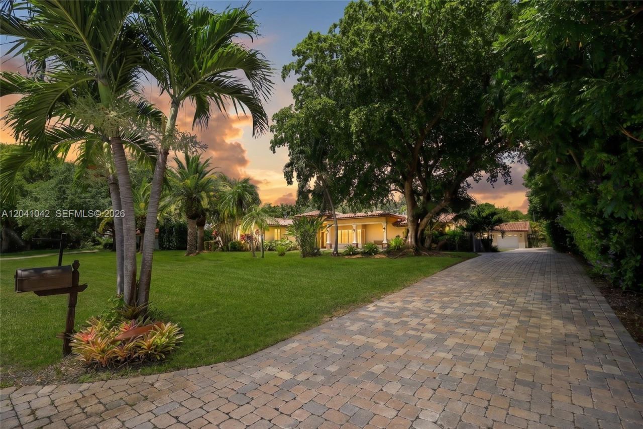 15144 SW 72nd Ct, Palmetto Bay, FL 33158 Photo