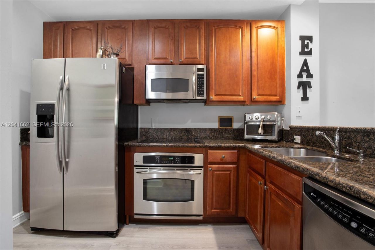 16101 Emerald Estates Dr , Unit 155, Weston, FL 33331 Photo