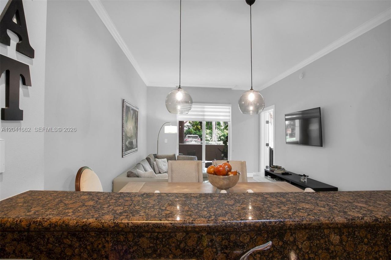 16101 Emerald Estates Dr , Unit 155, Weston, FL 33331 Photo