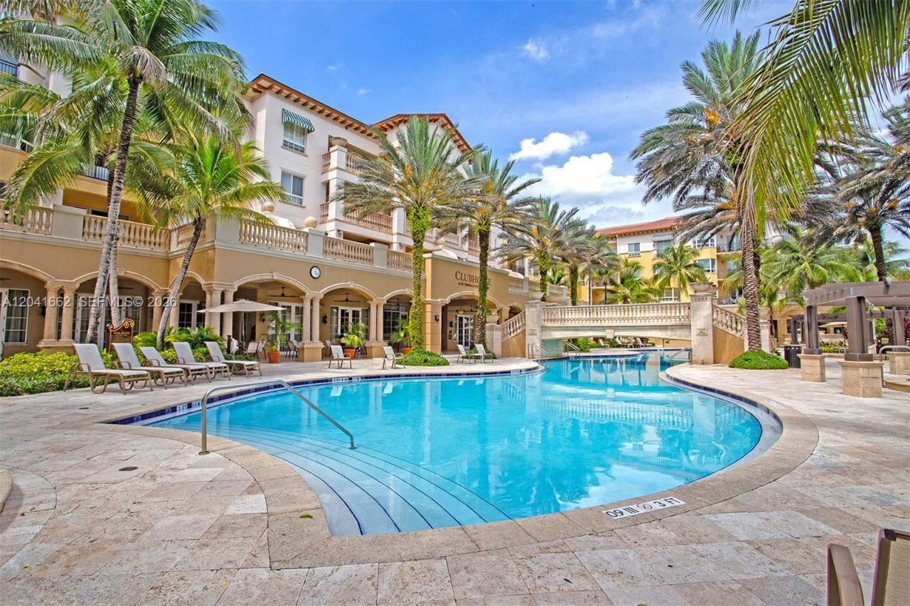 16101 Emerald Estates Dr , Unit 155, Weston, FL 33331 Photo