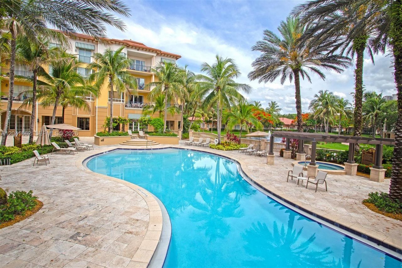 16101 Emerald Estates Dr , Unit 155, Weston, FL 33331 Photo