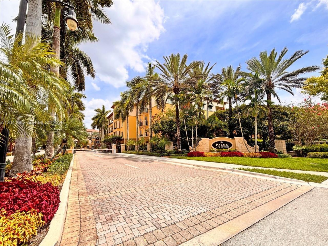16101 Emerald Estates Dr , Unit 155, Weston, FL 33331 Photo