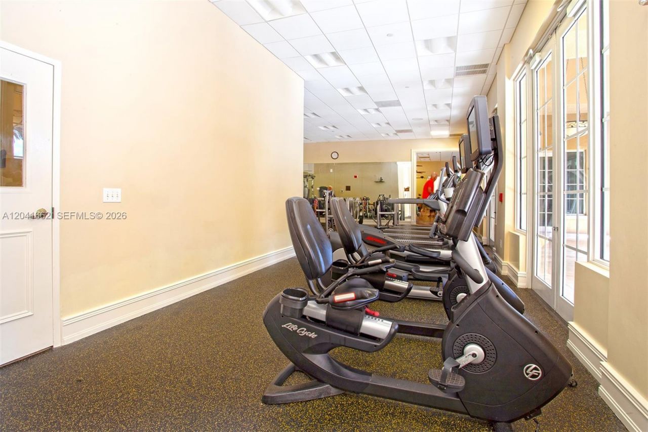 16101 Emerald Estates Dr , Unit 155, Weston, FL 33331 Photo